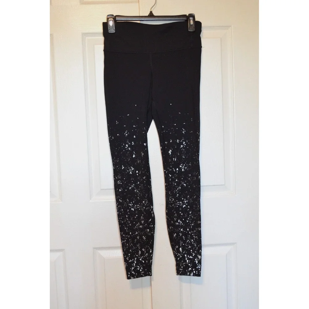 Lululemon Leggings Women's Size‎ 6 Black w/ Silver Flakes  Inseam 27.5